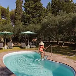 Hotel Costa Del Capitano Seaside 3*