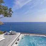 Costa Del Capitano Seaside 3*