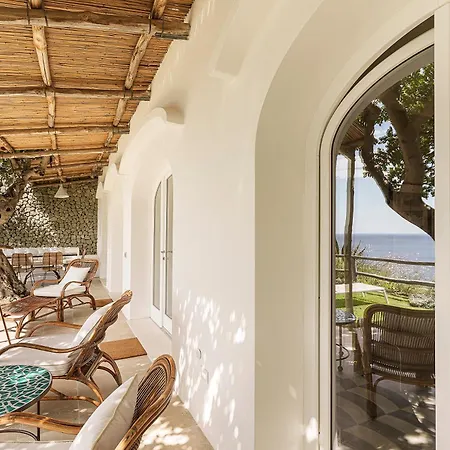 Costa Del Capitano Seaside Отель 3*