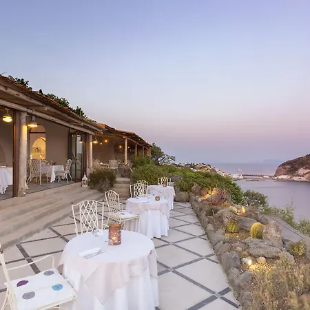 Costa Del Capitano Seaside Hotel 3*