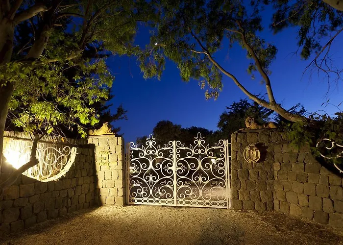 Hotel Costa Del Capitano Seaside 3*