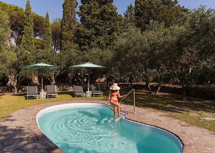 Hotel Costa Del Capitano Seaside 3*