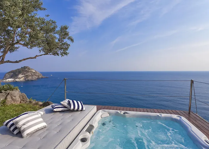 Costa Del Capitano Seaside 3*