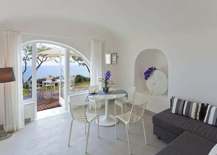 Hotel Costa Del Capitano Seaside