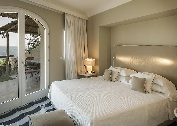 Hotel Costa Del Capitano Seaside 3*