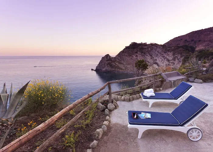 Costa Del Capitano Seaside Отель